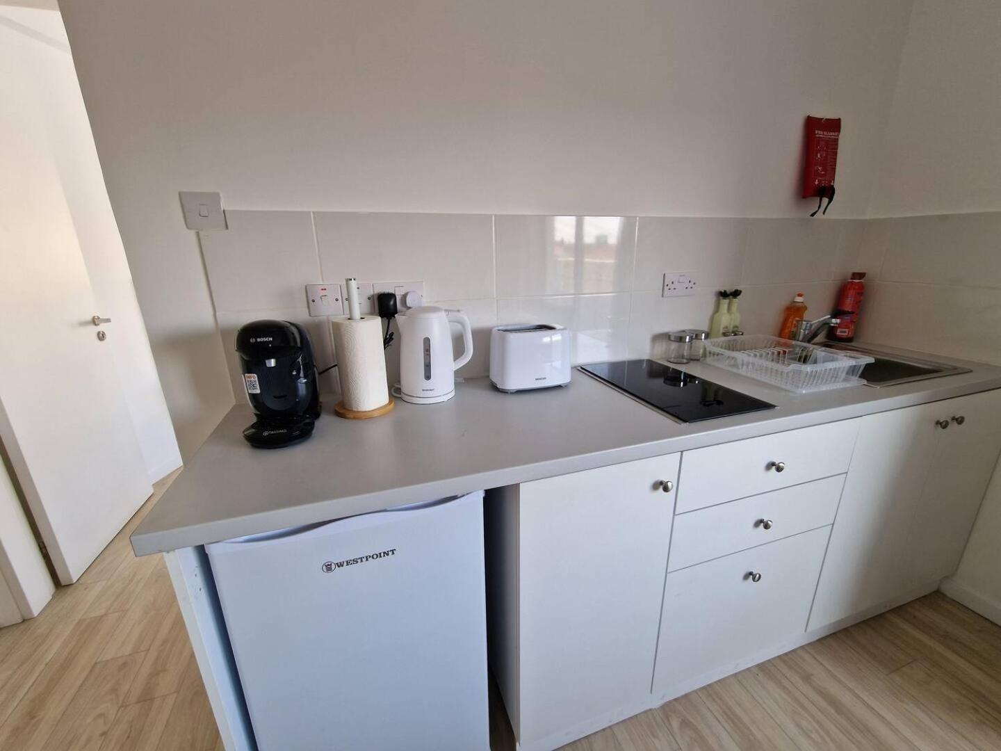 Kitieos Central Apts 100M From Finikoudes Beach Λάρνακα Εξωτερικό φωτογραφία